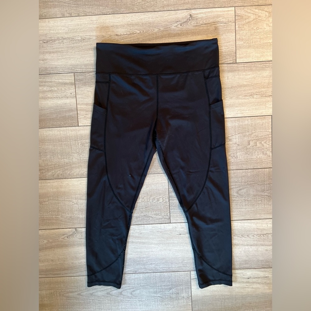 SOLD!!! - Ziya 16/18 Light & Tight High Rise 7/8 Black Leggings with Pockets